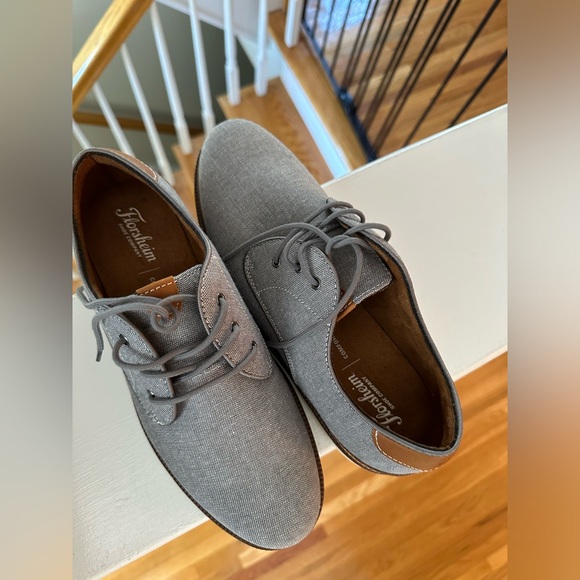 Florsheim Boys' Highland Jr. Canvas Plain Toe Oxfords in 4.5 - Picture 1 of 6